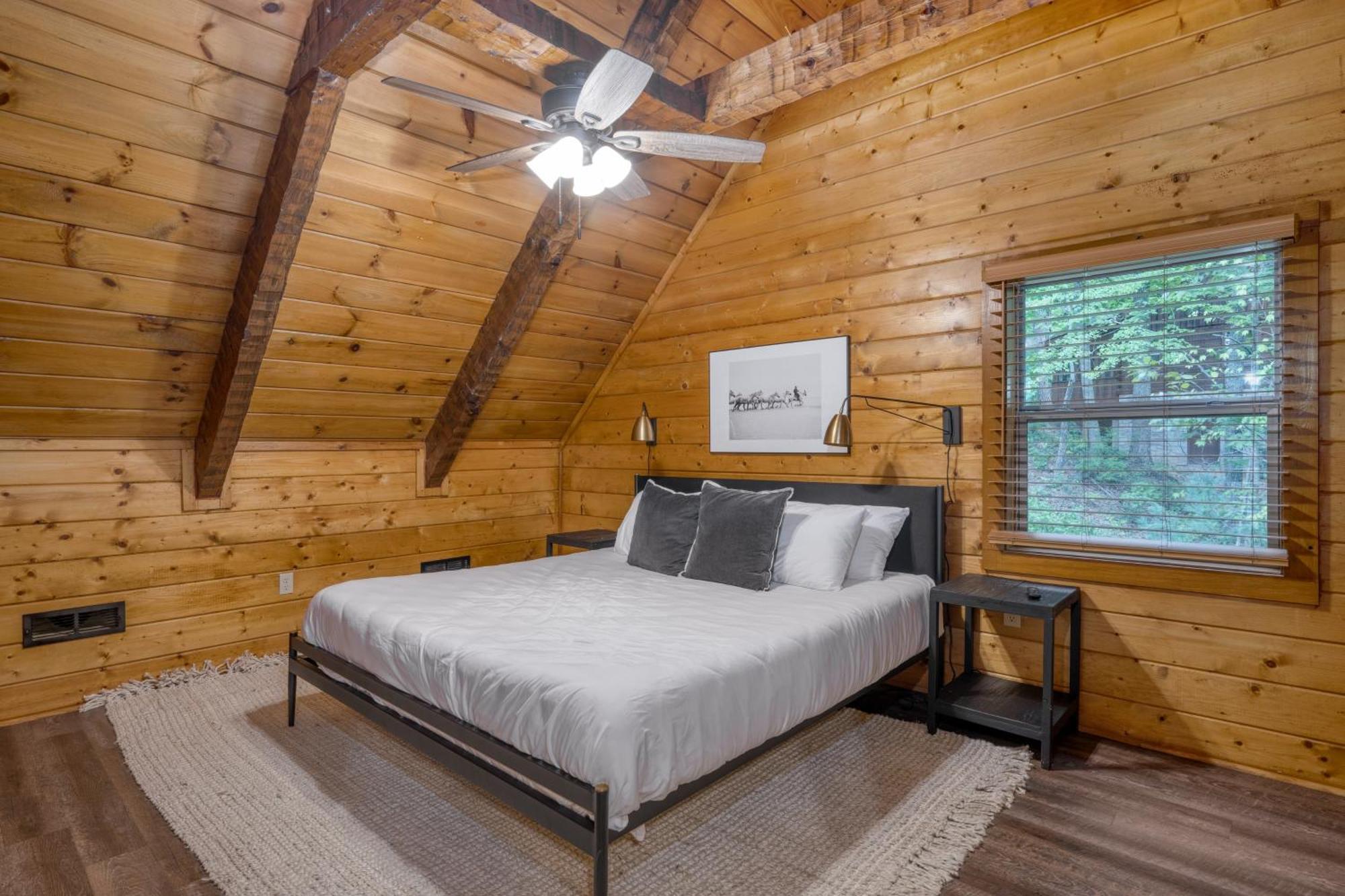 Dudley I By Avantstay Cosy Cabin W Hot Tub Incredible Views Пиджен Фордж Екстериор снимка